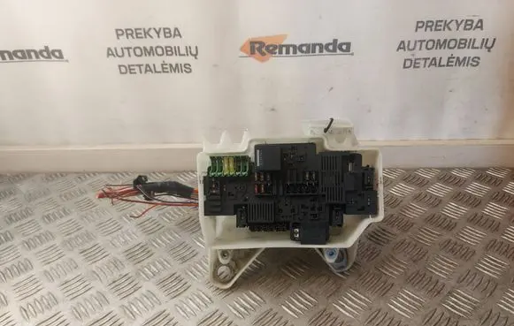Mercedes-Benz C W205 Fuse box set 58K616F00 A2139065706