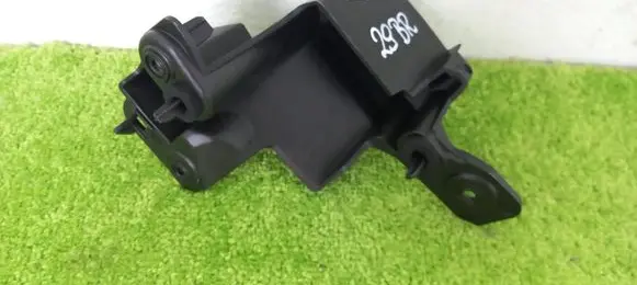 Renault Kangoo III Rear bumper mounting bracket 850444313R