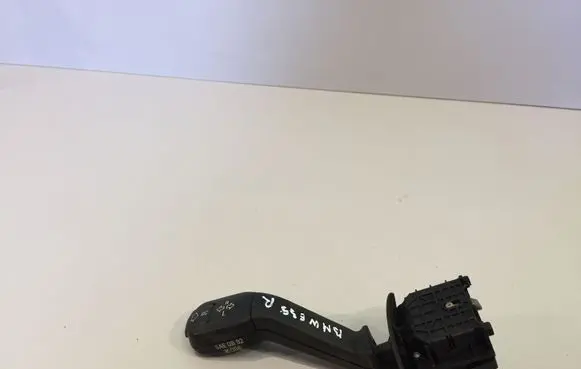 BMW 5 E39 Indicator stalk 8352172