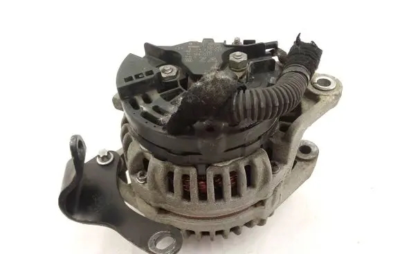Opel Astra H Generator/alternator 13156050 0124425027