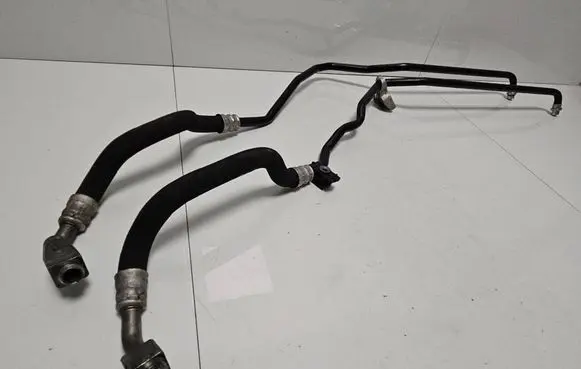 BMW X5 E70 Gearbox oil cooler pipe/hose 7795490 8510896