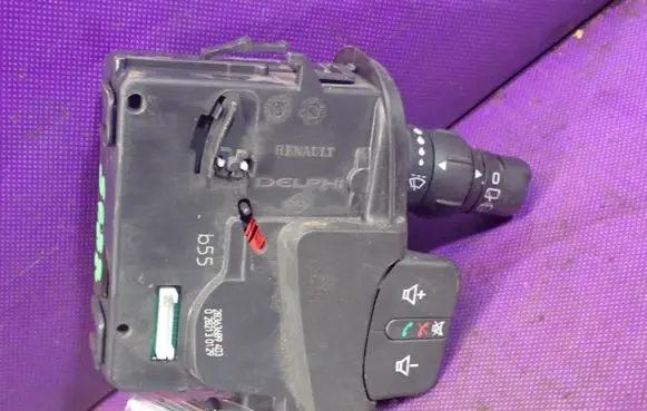 Renault Kangoo II Other switches/knobs/shifts 28363689
