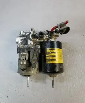 Toyota Prius (XW30) Brake booster 4707047050