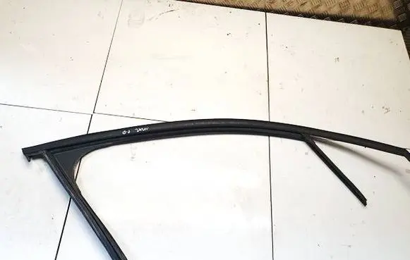 Citroen C5 Rubber seal front coupe door 9687284280
