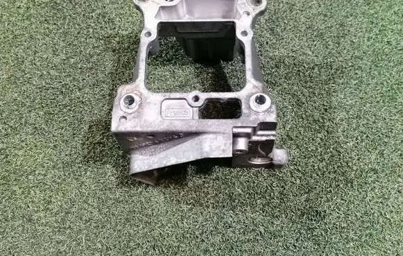 Jaguar XF X250 Fuel pump bracket 9X2Q9A361CA