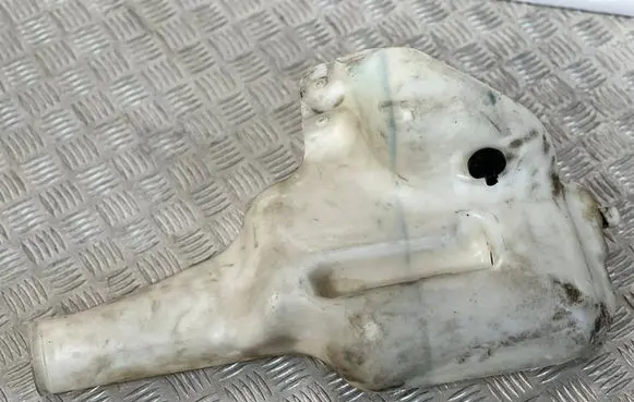 Mercedes-Benz Sprinter W906 Windshield washer fluid reservoir/tank A9068690020