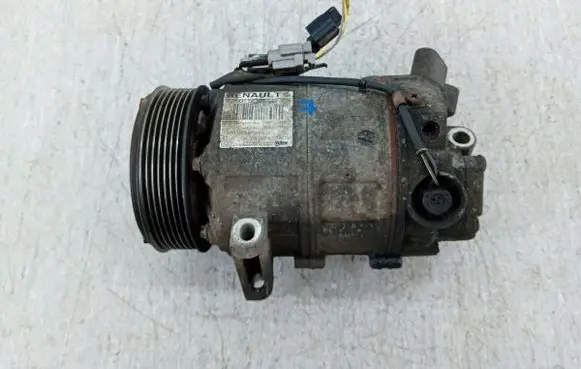 Renault Laguna III Air conditioning (A/C) compressor (pump) 506041-0471