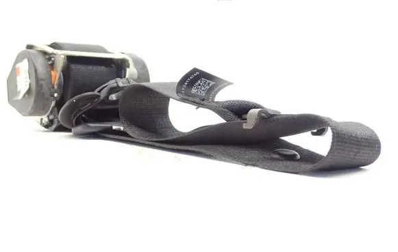 BMW 5 F10 F11 Front seatbelt 618120900 2363 010L0000