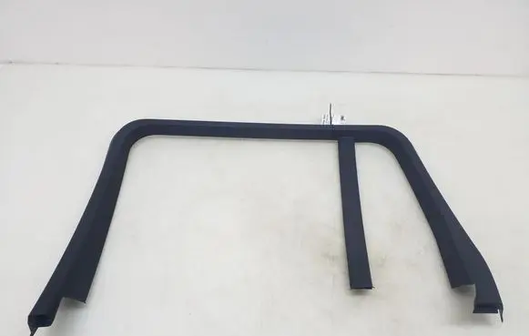 Other rear door trim element