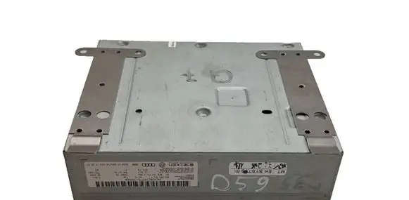Audi Q7 4M Radio/CD/DVD/GPS head unit 4E0035541S
