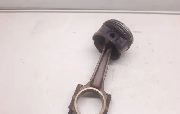 Peugeot 406 Piston with connecting rod