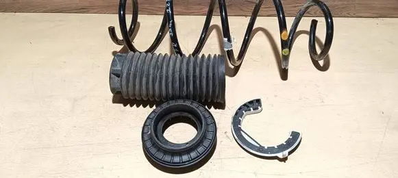 Peugeot Rifter Front coil spring 9817592480