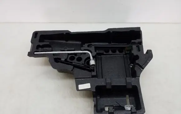 Mercedes-Benz GLK (X204) Other trunk/boot trim element A2048982914