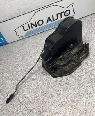 BMW 5 E60 E61 Front door lock 7036170