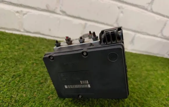 Mercedes-Benz GL X164 ABS Pump A1645458232 28525027013 A021K29B96