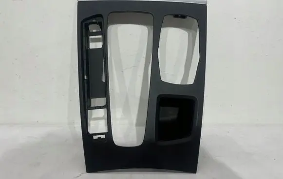 Head unit multimedia control