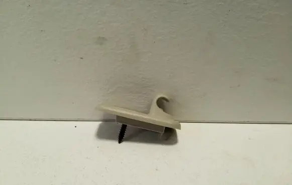 Jeep Cherokee Sun visor clip/hook/bracket 5RH21TRMAA