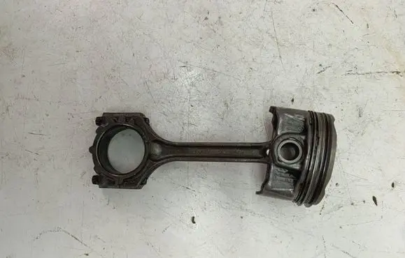 Hyundai i20 (BC3 BI3) Piston with connecting rod 1LU1W