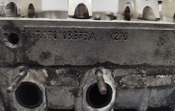 Volkswagen Multivan T5 Engine head R070103373A 070103373A 070103373
