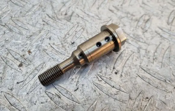 Ford Fiesta Camshaft vanos timing valve CM5G6C570CC D0DBE L0507
