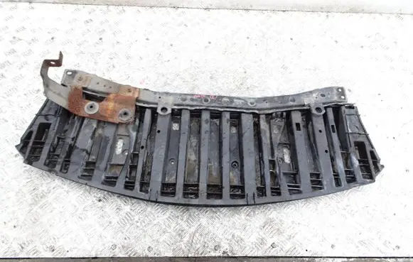 Nissan Note (E12) Engine splash shield/under tray gqwg