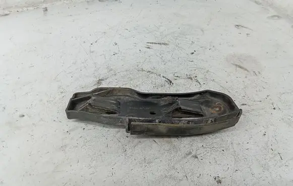 Volkswagen PASSAT B5.5 Front bumper mounting bracket 3B0807184E