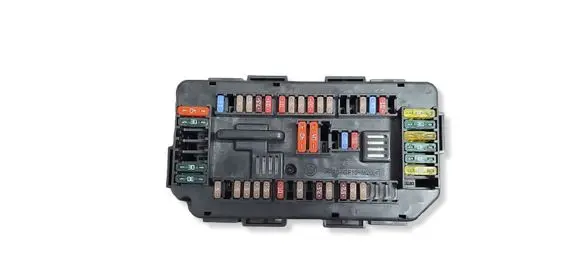 BMW 3 F30 F35 F31 Fuse module 9337879
