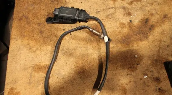 Volkswagen Transporter - Caravelle T6 Lambda probe sensor 05L907807N