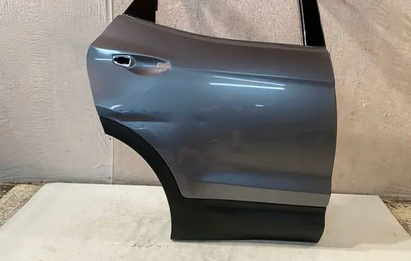 Hyundai Santa Fe Rear door