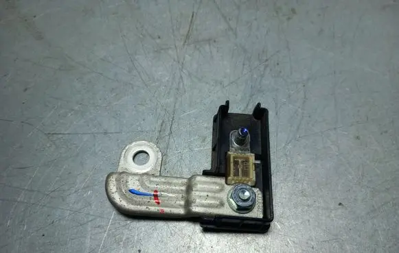 Mitsubishi Eclipse Cross Battery relay fuse 8907Y1