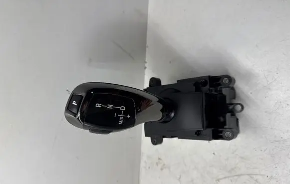 BMW 5 GT F07 Gear shifter/selector 9218103