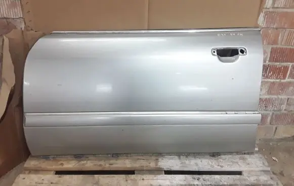 Audi A8 S8 D2 4D Front door