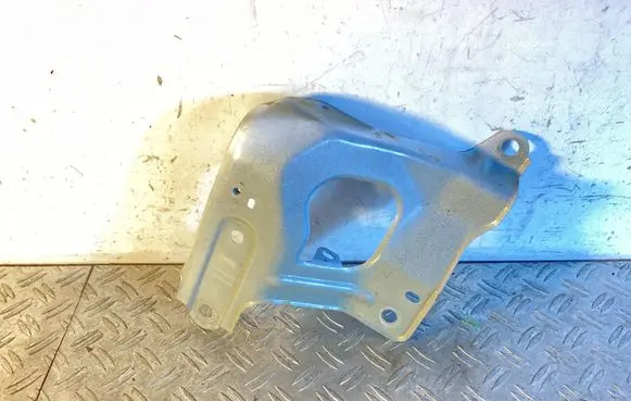 Tesla Model Y Fender mounting bracket 148749200A