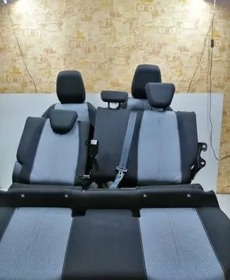 Seat set