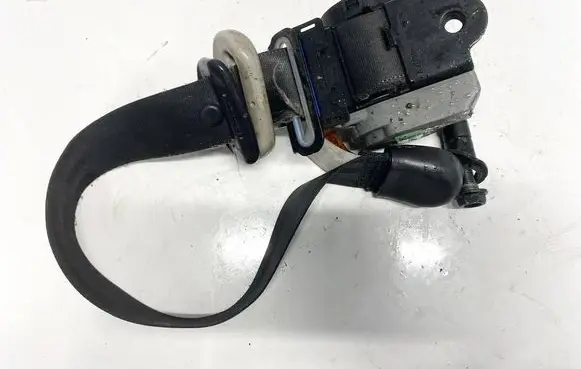 Chevrolet Captiva Front seatbelt mpc040102
