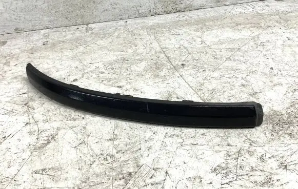 Ford Mondeo Mk III Front bumper splitter molding 1S7117E908