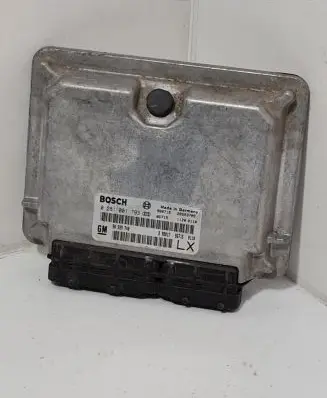Opel Frontera B Engine control unit/module 90589740 28SA3705 0281001793
