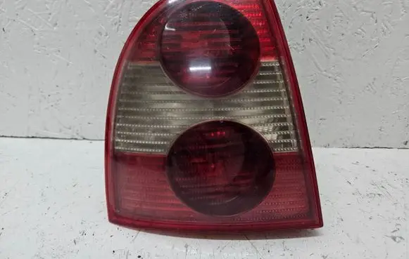 Volkswagen PASSAT B5.5 Rear/tail lights 3B5945095AE