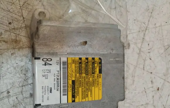 Toyota Avensis T250 Airbag control unit/module 232517102 8917005122
