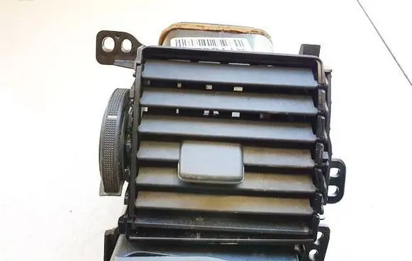 Toyota Auris 150 Dash center air vent grill 