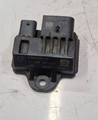 Glow plug pre-heat relay