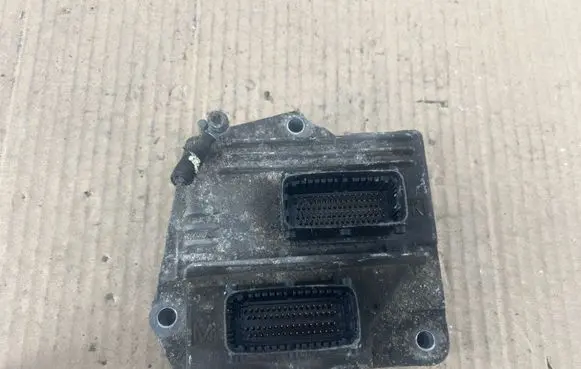 Opel Corsa B Engine control unit/module 55561172 MT35E23