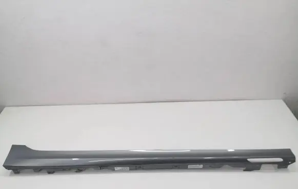 BMW 3 G20 G21 Sill/side skirt trim 7428032