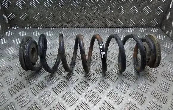 Volkswagen Touran I Rear coil spring