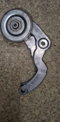 BMW 5 E39 Generator/alternator bracket 11282248561 2248561