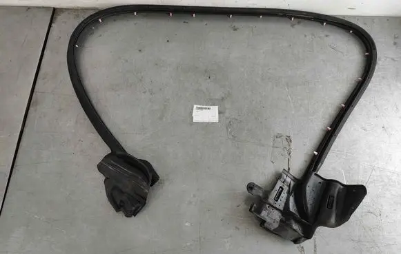 Tesla Model S Rubber seal front door (on door) 600959300D