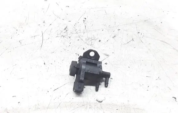 Volkswagen Golf IV Turbo solenoid valve 1J0906283A