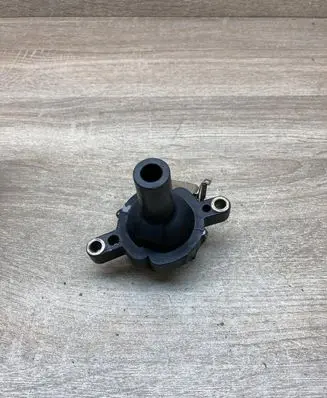BMW 5 E39 High voltage ignition coil 1748017 11860