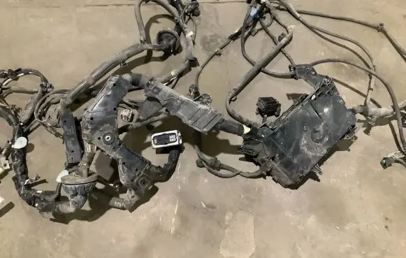 Toyota Prius+ (ZVW40) Fuse box set 8264147150