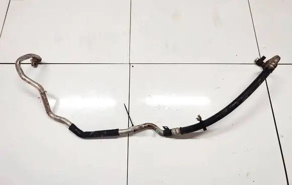 Ford Focus Air conditioning (A/C) pipe/hose 